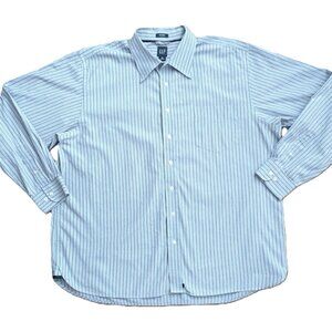 GAP Men's Classic Fit Long Sleeve Button-Down Shirt. Plus Size XXL